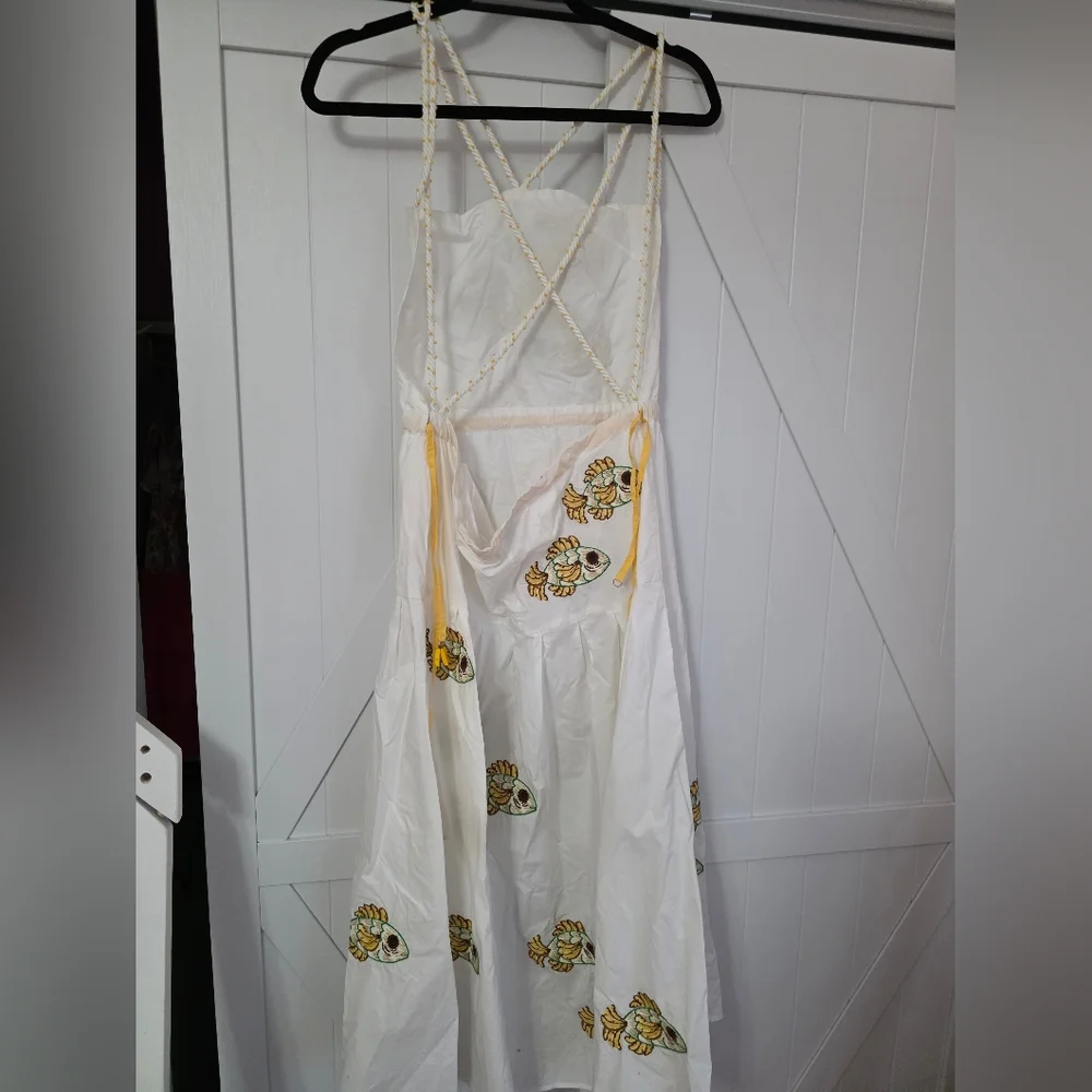 S/M Farm Rio Fish Embroidered Mididress - Picture 4 of 6